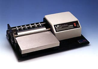 Potdevin LP Series Label Paster Potdevin/lpgluer.jpg